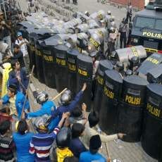 Massa PMII Tinggalkan DPRD Jatim dengan Jaminan Kapolda