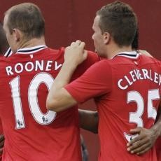 Dwight Yorke Bicara Soal Kebijakan Pemain Muda MU