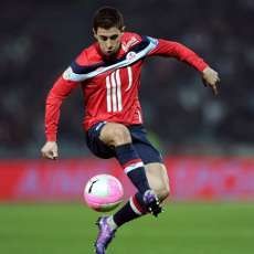 Mau Gabung Bayern, Hazard?