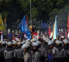 Menko Polhukam: Aparat Sangat Bersabar Tangani Unjuk Rasa