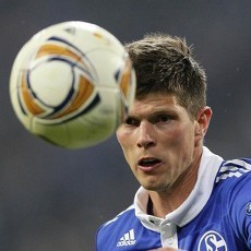 Huntelaar Belum Menyerah