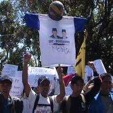 Surabaya Masih Diwarnai Gelombang Demo Penolakan Kenaikan BBM