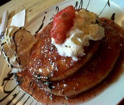 Lembutnya Pancake Ala Rizki The Titans