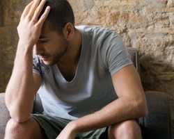 Pria Sebenarnya Lebih Sulit Move On