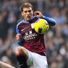McLeish: Taklukkan Chelsea untuk Petrov