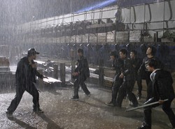 Mendadak Jagoan dalam Escaping from Charisma