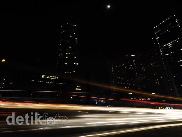 Hemat Energi, Jakarta Mati Lampu 1 Jam