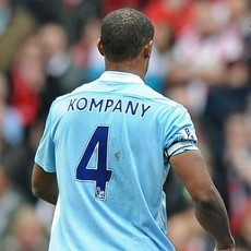 Kompany Kembali, Mancini Justru Kritik Lini Belakang City