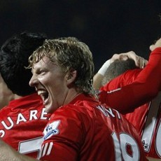 Kuyt Terima Kritikan terhadap Liverpool