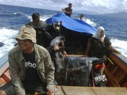 Ombak Besar dan Kisah Hakim di Perbatasan Indonesia-Filipina