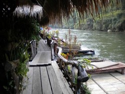 Uniknya 4 Hotel Mengapung di Asia Tenggara