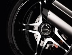 Daimler Tertarik dengan Ducati?