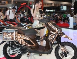 Skutik Yamaha Asyik untuk Kotor-kotoran di Lumpur