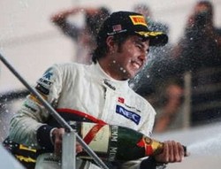 Tiga Tahun Lagi, Perez Pede Bisa Bersaing Jadi Juara Dunia