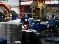 Melongok Pembuatan Filter Mobil