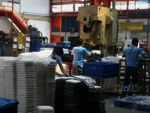 Melongok Pembuatan Filter Mobil