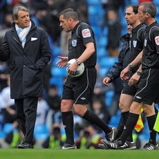 Mancini: Dua Kali Lagi MU Menang, Selesai