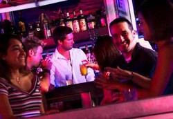 Awas! Pria yang Sering ke Bar Berisiko Punya Sperma Rusak