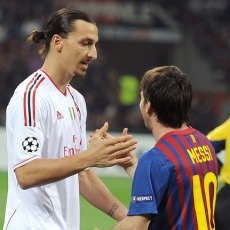 Ibra: Messi Bertalenta, CR7 Lebih Komplet