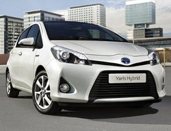 Harga dan Spesifikasi Lengkap Yaris Hybrid