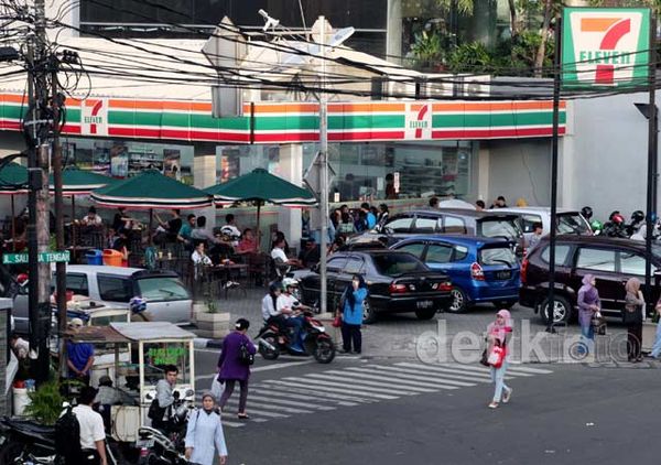 Minimarket Tumbuh Tidak Terkendali