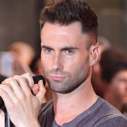 Adam Levine Pastikan Tampil di American Horor Story Musim Kedua