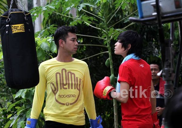 Raffi Ahmad Syuting FTV Bareng Mitha The Virgin