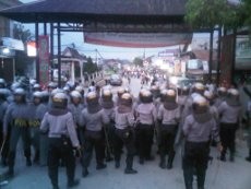 Dua Kelurahan di Palu Bentrok, 11 Warga & 1 Polisi Terluka