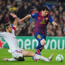 Dua Penalti Messi Bantu Barca Singkirkan Milan