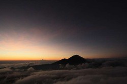 4 Hal Penting saat Hendak Mendaki Gunung Agung, Bali
