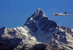 Satu Jam untuk Selamanya, Melayang di Atas Himalaya