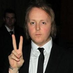 Anak Para Personel The Beatles Bikin Band?