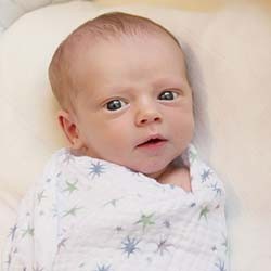 Ini Dia Bayi Mungil Hilary Duff