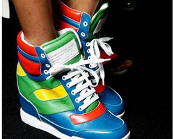 Sneakers Jadi Idola Baru Para Selebriti