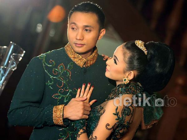 Yuk, Intip Sesi Foto Prewed Soraya Larasati