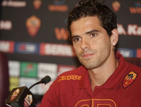 Gago Ingin Bertahan di Roma
