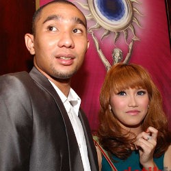 Ayu Ting Ting Menikah Desember 2012?