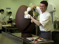 Wouw, Cokelat Telur Seberat 50 kg Ini Dihargai 91 Juta!