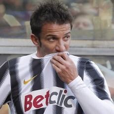 Miccoli Goda Del Piero dengan Kostum No.10 Palermo