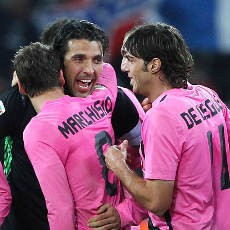 Juve Harus Menangi Seri A & Coppa Italia