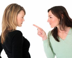 Bukan Hanya Suami yang Bisa Melakukan Kekerasan Pada Istri