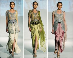 Peplum & Material Transparan, Tren Busana Pengantin 2012 