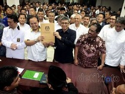 Kritisi Survei LSI, Hidayat Yakin Warga Jakarta Tak Puas dengan Foke