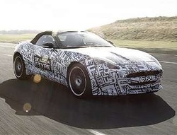 Jaguar Siap Lahirkan F-Type