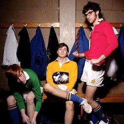Album Baru Two Door Cinema Club Nyaris Kelar