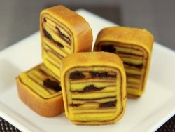 Mulus Lembut Lapis Legit Gulung Asal Jambi