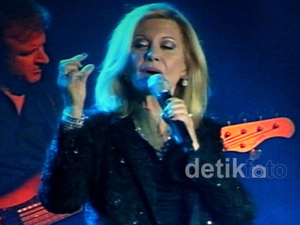 Konser Flashback Olivia Newton-John  Konser Flashback Olivia Newton-John