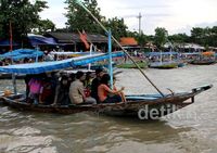 Long Weekend, Pantai Kenjeran Ramai Pengunjung