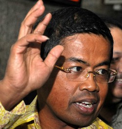 Sekjen Golkar: Tas Rp 10 Juta Bukan Instruksi Ical