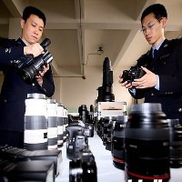 60 Ribu Kamera Canon & Nikon Diselundupkan